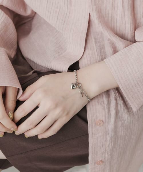 SMELLY / スメリー ブレスレット・バングル | ステンレスハートチャームブレスレット | 詳細2