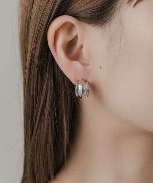 SMELLY / スメリー ピアス・イヤリング | センターラインメタルフープイヤリング | 詳細2