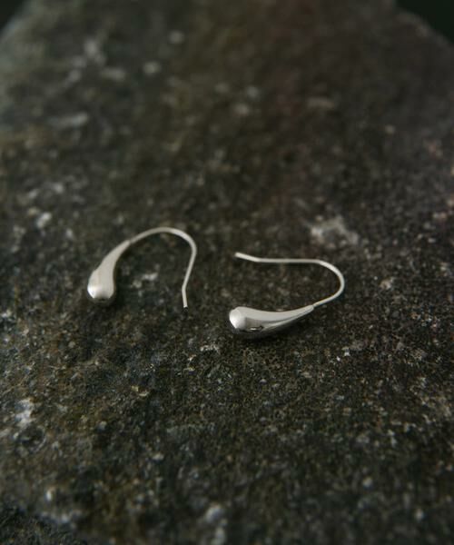 SMELLY / スメリー ピアス・イヤリング | SMELLY so　drop hook pierce | 詳細2