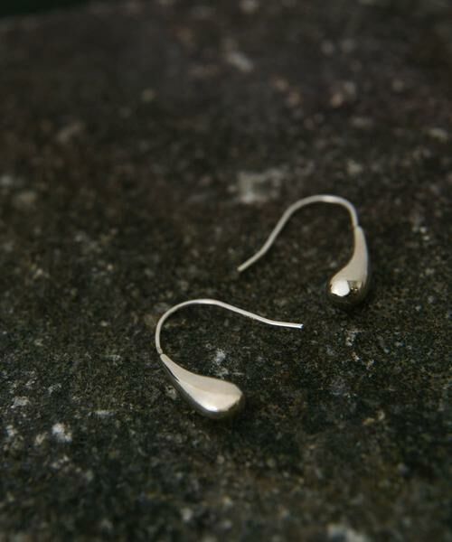 SMELLY / スメリー ピアス・イヤリング | SMELLY so　drop hook pierce | 詳細3