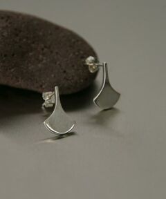 SMELLY / スメリー ピアス・イヤリング | SMELLY so　fan shape pierce