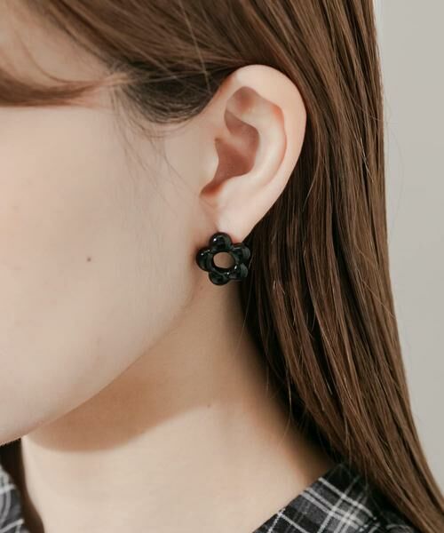 SMELLY / スメリー ピアス・イヤリング | プックリフラワージュシピアス | 詳細3