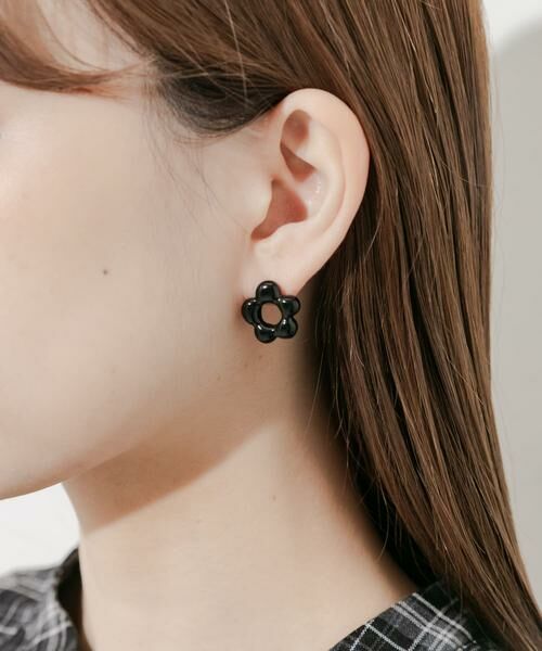 SMELLY / スメリー ピアス・イヤリング | プックリフラワージュシピアス | 詳細4