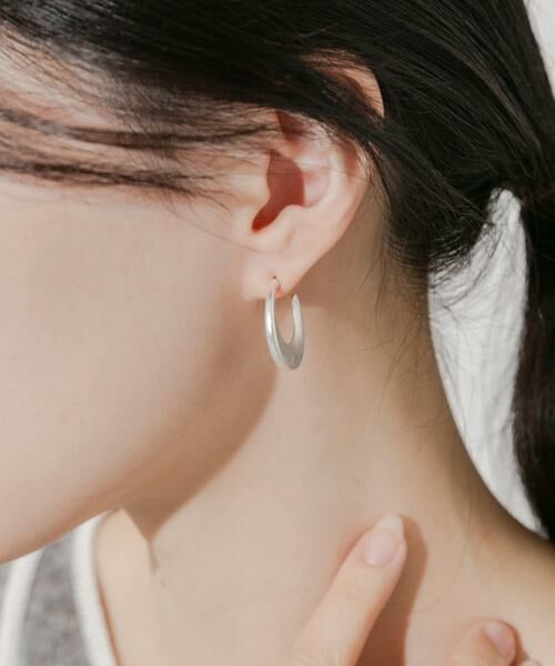 SMELLY / スメリー ピアス・イヤリング | ラウンドエッジフープピアス | 詳細1