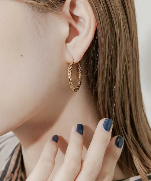 SMELLY / スメリー ピアス・イヤリング | ステンレスダブルツイストフープピアス | 詳細1