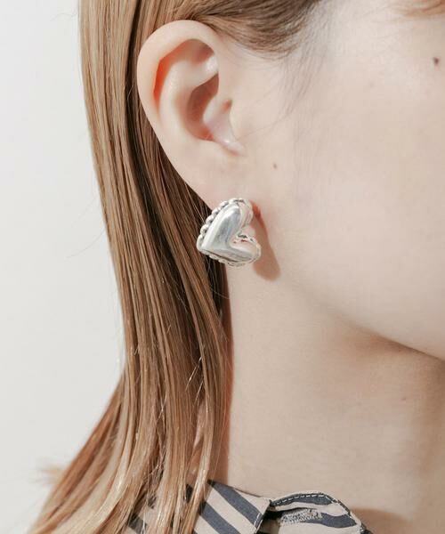 SMELLY / スメリー ピアス・イヤリング | プックリメタルハートピアス | 詳細5