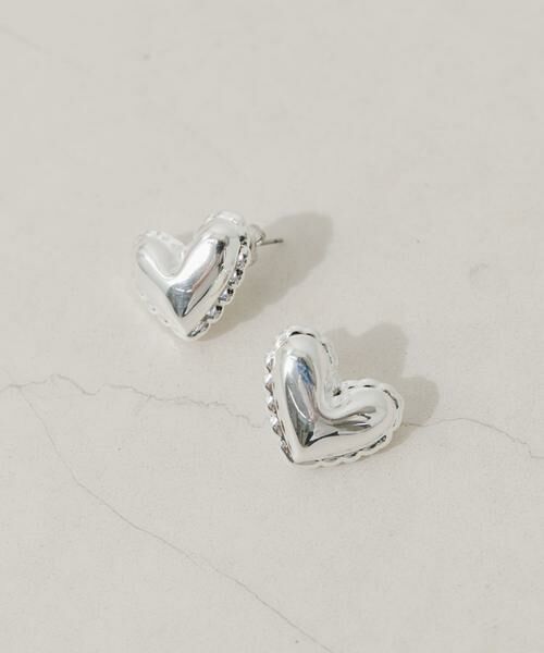 SMELLY / スメリー ピアス・イヤリング | プックリメタルハートピアス（シルバー）