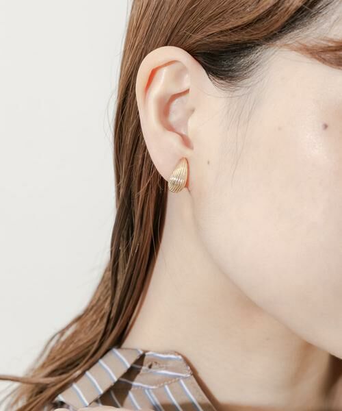 SMELLY / スメリー ピアス・イヤリング | ラインメタルドロップイヤリング | 詳細1