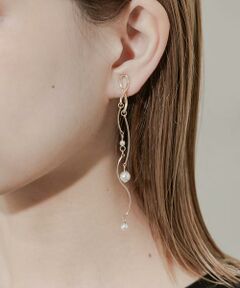 SMELLY / スメリー ピアス・イヤリング | ウェーブパールスウィングイヤリング