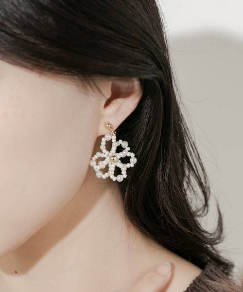 SMELLY / スメリー ピアス・イヤリング | ビースフラワーイヤリング | 詳細3