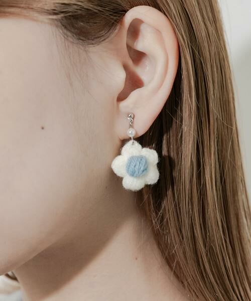 SMELLY / スメリー ピアス・イヤリング | ニットフラワーイヤリング | 詳細2
