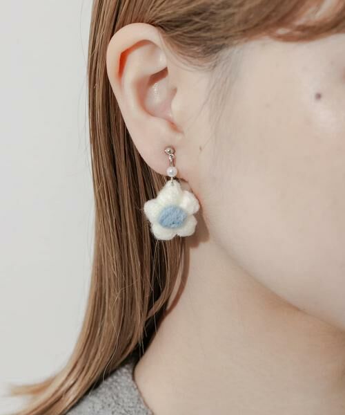 SMELLY / スメリー ピアス・イヤリング | ニットフラワーイヤリング | 詳細5