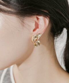 SMELLY / スメリー ピアス・イヤリング | フリルデザインボリュームイヤリング