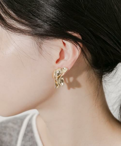 SMELLY / スメリー ピアス・イヤリング | フリルデザインボリュームイヤリング | 詳細3