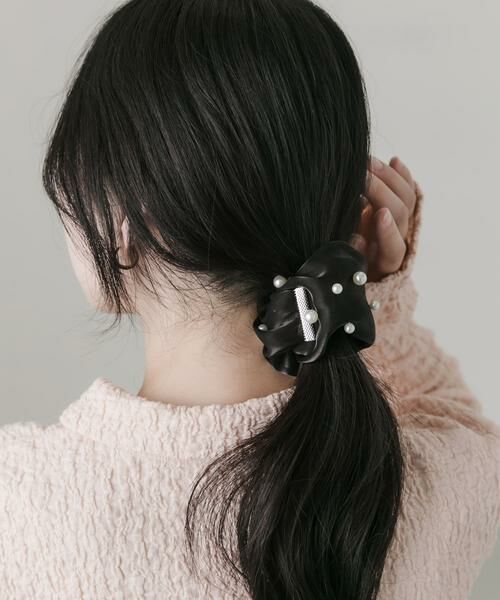 SMELLY / スメリー ヘアアクセサリー | サテンパールヘアカフ | 詳細2