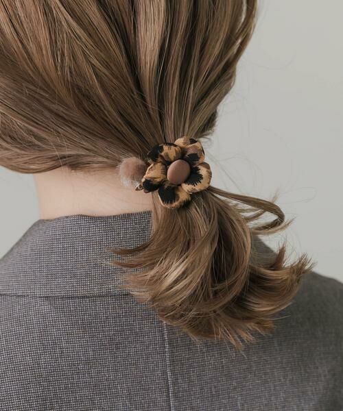 SMELLY / スメリー ヘアゴム・シュシュ | レオパードフラワーヘアポニー | 詳細3