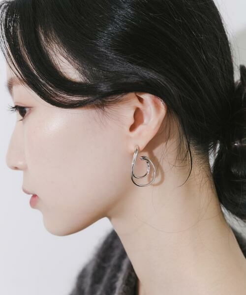 SMELLY / スメリー ピアス・イヤリング | ニュアンスメタルレイヤードフープピアス | 詳細2