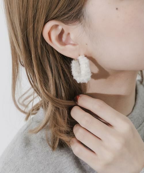 SMELLY / スメリー ピアス・イヤリング | モコモコフープピアス | 詳細1