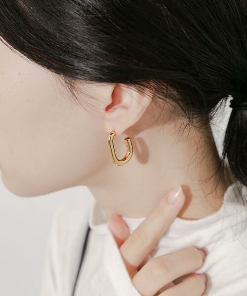 SMELLY / スメリー ピアス・イヤリング | ステンレスカーブラインピアス | 詳細1