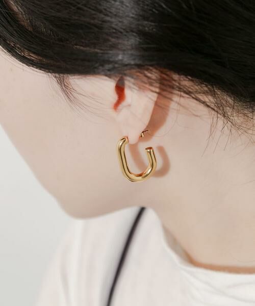 SMELLY / スメリー ピアス・イヤリング | ステンレスカーブラインピアス | 詳細2
