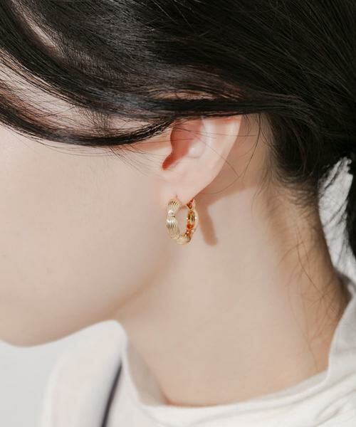 SMELLY / スメリー ピアス・イヤリング | メタルラインデザインフープワンタッチピアス | 詳細2