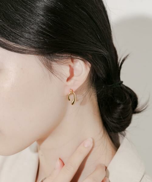 SMELLY / スメリー ピアス・イヤリング | ステンレスプランプUラインピアス | 詳細2