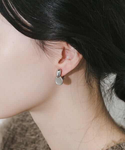 SMELLY / スメリー ピアス・イヤリング | コンビメタルイヤリング | 詳細1