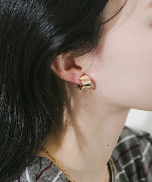 SMELLY / スメリー ピアス・イヤリング | フリルデザインフープイヤリング | 詳細3