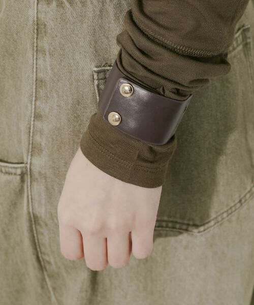 SMELLY / スメリー ブレスレット・バングル | レザーワイドブレスレット | 詳細2