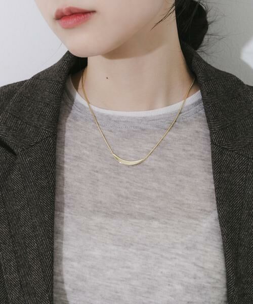 SMELLY / スメリー ネックレス・ペンダント・チョーカー | カーブメタルプレートネックレス | 詳細1