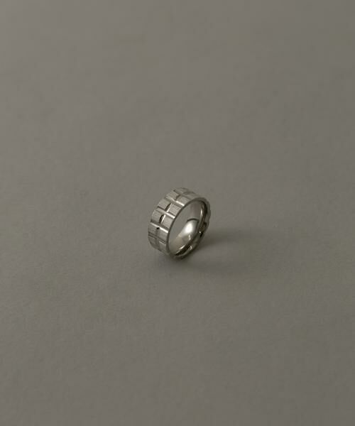 SMELLY / スメリー リング | ステンレスブロックデザインリング（シルバー）
