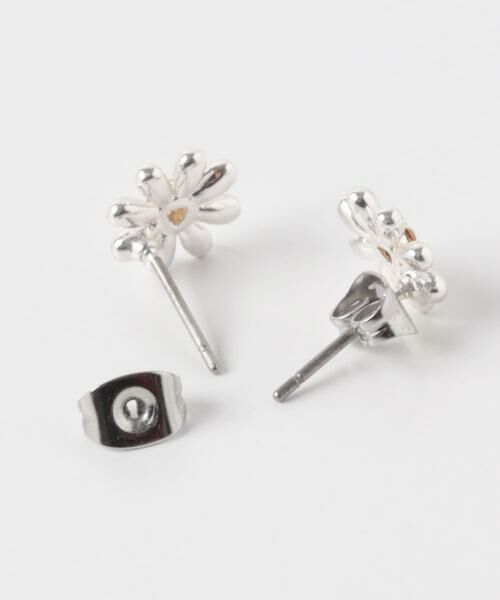 SMELLY / スメリー ピアス・イヤリング | ミニフラワーピアス | 詳細8