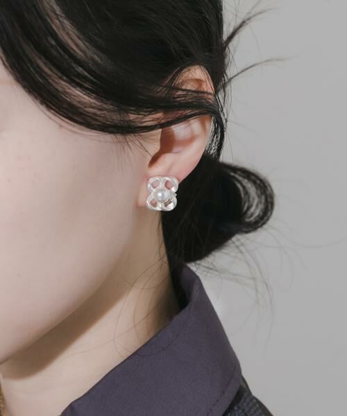 SMELLY / スメリー ピアス・イヤリング | メタルフラワーパールイヤリング | 詳細5