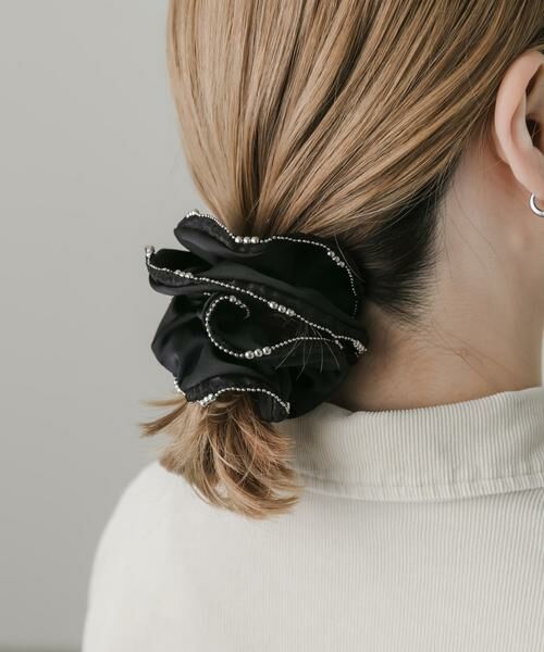 SMELLY / スメリー ヘアゴム・シュシュ | チェーンラインサテンシュシュ | 詳細1