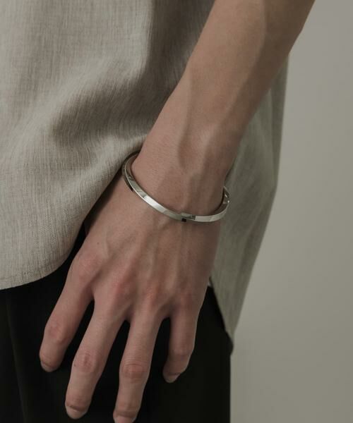 SMELLY / スメリー ブレスレット・バングル | スクエアツイストバングル | 詳細1