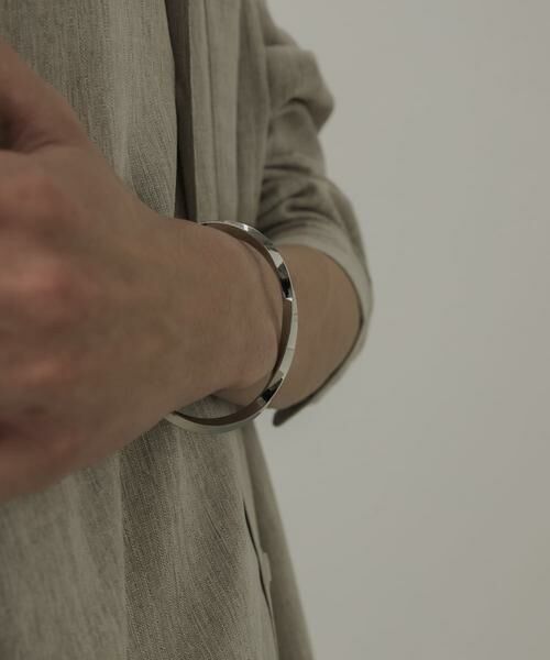 SMELLY / スメリー ブレスレット・バングル | スクエアツイストバングル | 詳細3