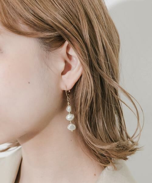 SMELLY / スメリー ピアス・イヤリング | イビツパールスウィングフープピアス | 詳細4