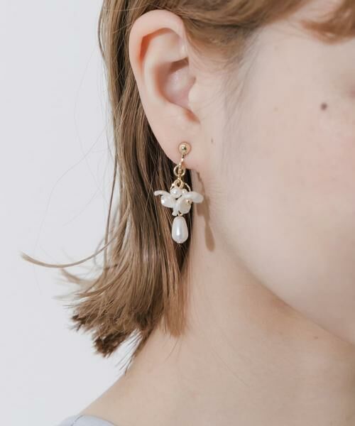 SMELLY / スメリー ピアス・イヤリング | ドロップパールフラワーイヤリング | 詳細2