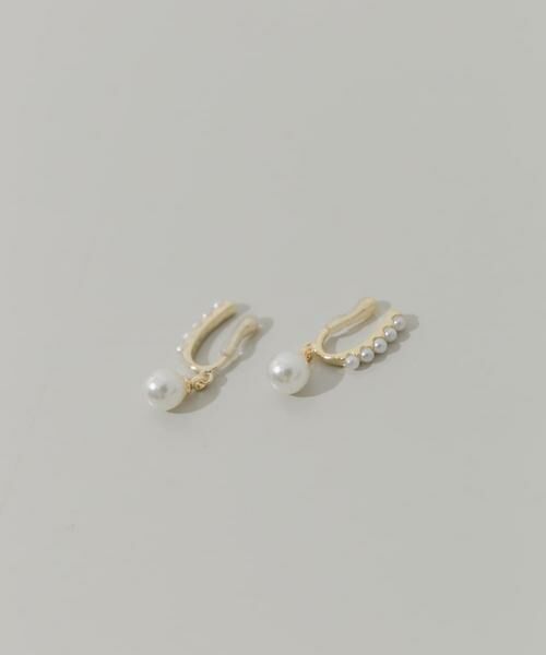 SMELLY / スメリー ピアス・イヤリング | パールオメガイヤリング（ゴールド系その他）