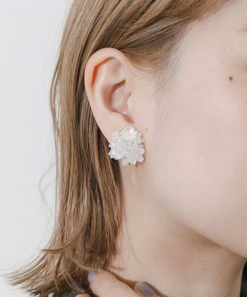 SMELLY / スメリー ピアス・イヤリング | フラワービーズボリュームイヤリング | 詳細6