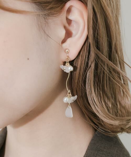 SMELLY / スメリー ピアス・イヤリング | パールフラワースウィングイヤリング | 詳細1