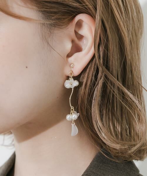 SMELLY / スメリー ピアス・イヤリング | パールフラワースウィングイヤリング | 詳細2