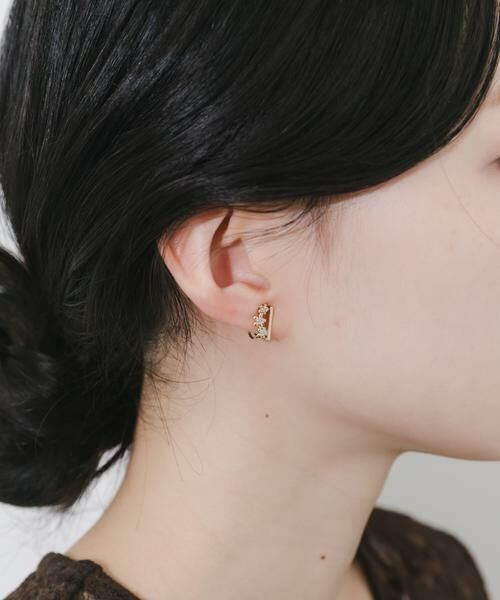 SMELLY / スメリー ピアス・イヤリング | フラワービジューオメガイヤリング | 詳細3