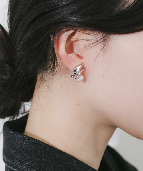 SMELLY / スメリー ピアス・イヤリング | ウェーブメタルイヤリング | 詳細2