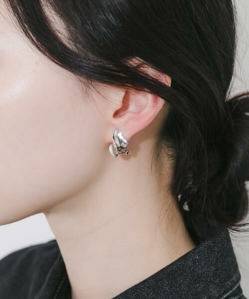 SMELLY / スメリー ピアス・イヤリング | ウェーブメタルイヤリング | 詳細3