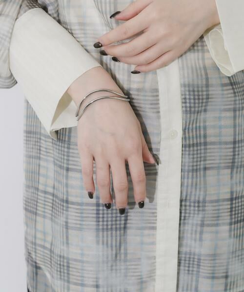 SMELLY / スメリー ブレスレット・バングル | ダブルラインウェーブバングル | 詳細2