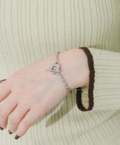 SMELLY / スメリー ブレスレット・バングル | ステンレスフラワーマンテルブレスレット | 詳細1