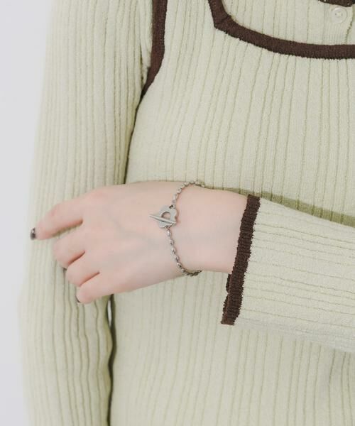 SMELLY / スメリー ブレスレット・バングル | ステンレスフラワーマンテルブレスレット（シルバー）