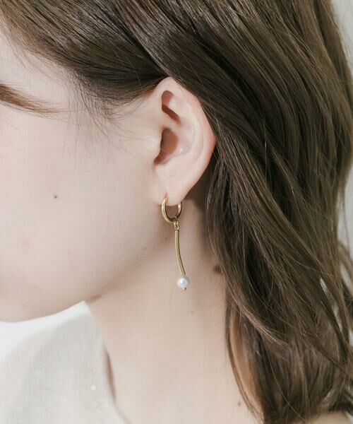 SMELLY / スメリー ピアス・イヤリング | ステンレスアシンメトリーパールピアス | 詳細2
