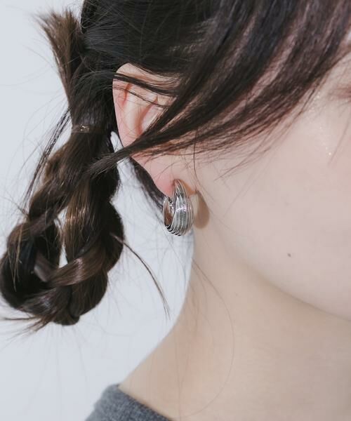 SMELLY / スメリー ピアス・イヤリング | メタルラインフープイヤリング | 詳細3